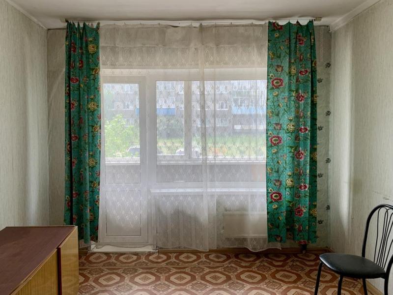 Квартира, Республика Хакасия, Саяногорск, мкр Интернациональный. Фото 1