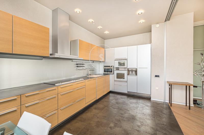 4-комнатная Квартира, 180 м2