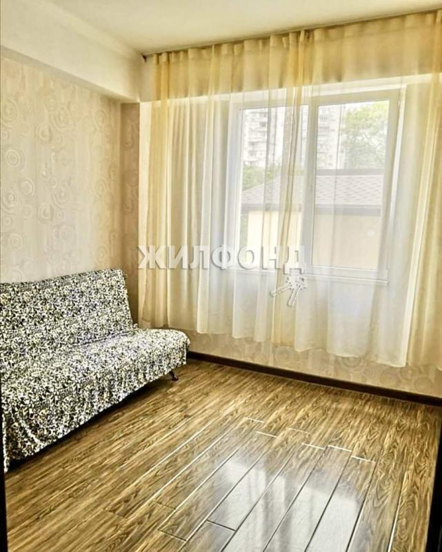 3-комн. квартира, 72 м², 2/5 этаж