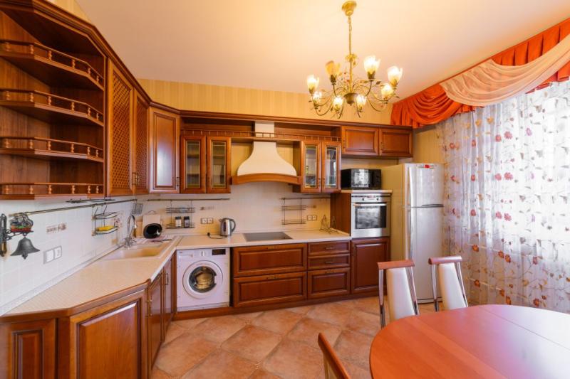 4-комн. квартира, 112 м², 4/9 этаж