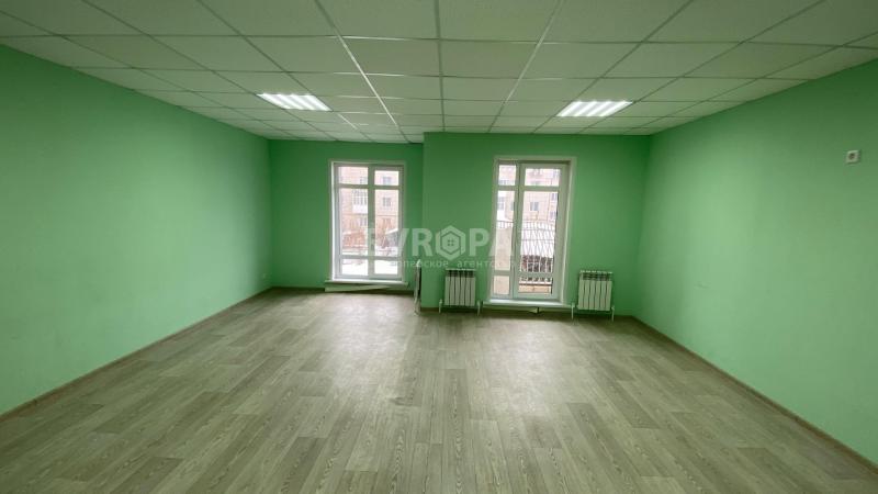 3-комн. квартира, 96 м², 2/9 этаж