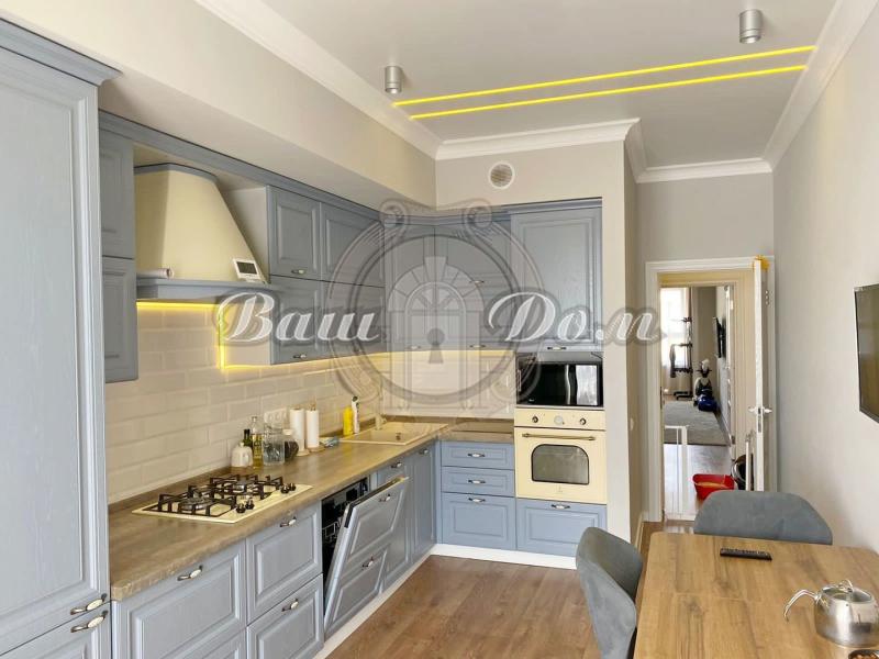 2-комн. квартира, 74 м², 5/8 этаж