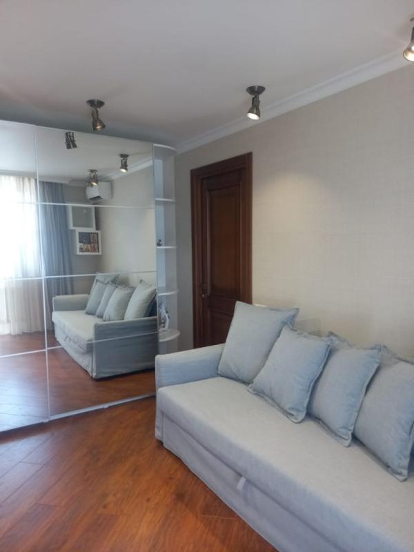 2-комн. квартира, 50 м², 9/10 этаж