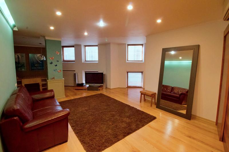 2-комн. квартира, 62 м², 2/15 этаж
