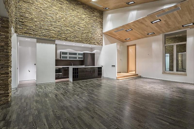 6-комн. квартира, 255 м²