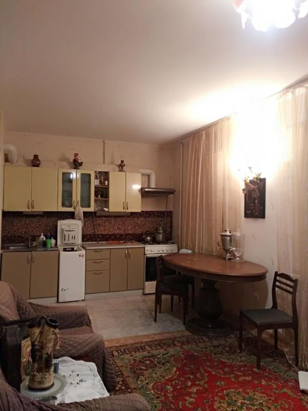 2-комн. квартира, 53 м², 1/9 этаж
