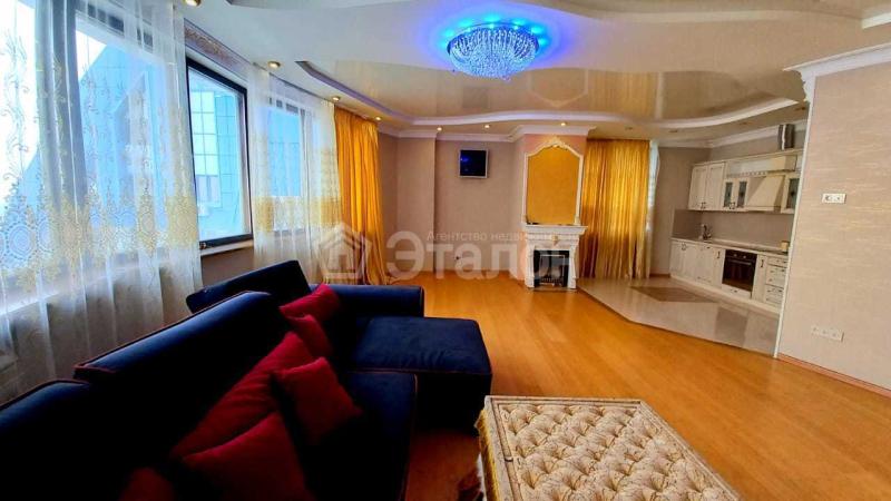2-комн. квартира, 78.7 м², 23/32 этаж