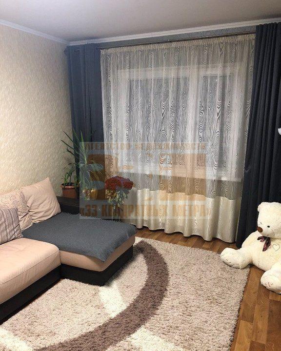 Квартира, Тюменская область, Сургут, 32-й мкр, Университетская улица, 31. Фото 1