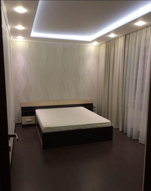 2-комн. квартира, 69 м², 15/16 этаж