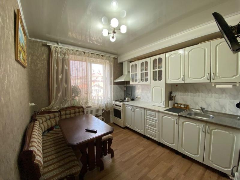2-комн. квартира, 57 м², 4/10 этаж