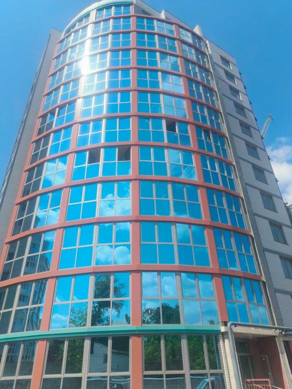 2-комн. квартира, 69 м², 2/12 этаж