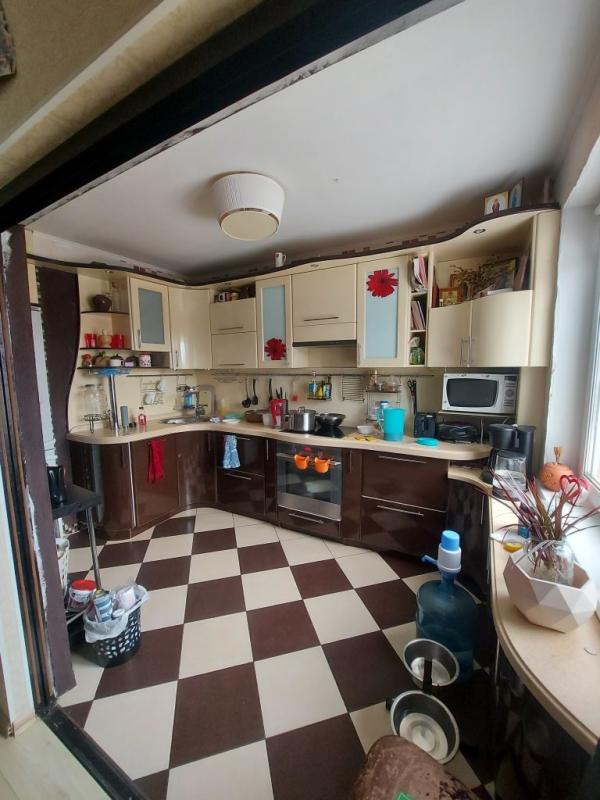 4-комн. квартира, 98 м², 1/12 этаж