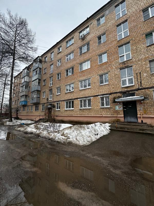 Квартира, Московская область, Серпухов, Физкультурная улица, 25. Фото 1