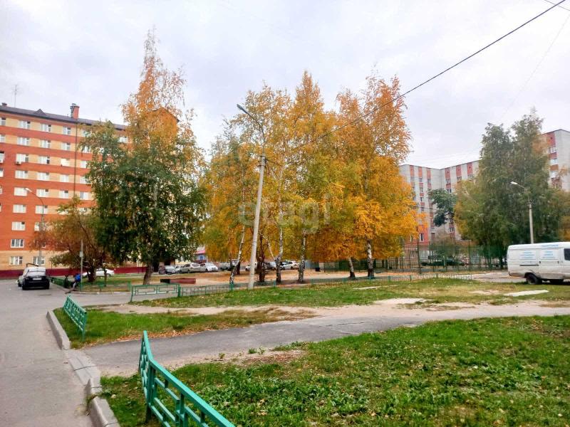 Квартира, Тюменская область, Тюмень, 2-й мкр, Олимпийская улица, 25. Фото 1