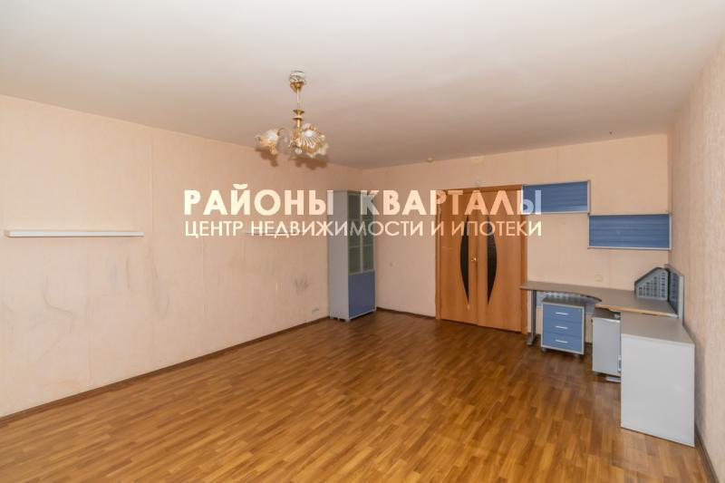 2-комн. квартира, 72 м², 1/10 этаж