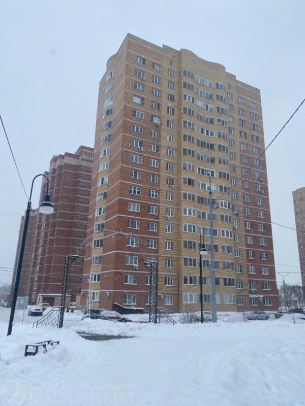 2-комн. квартира, 62 м², 7/16 этаж