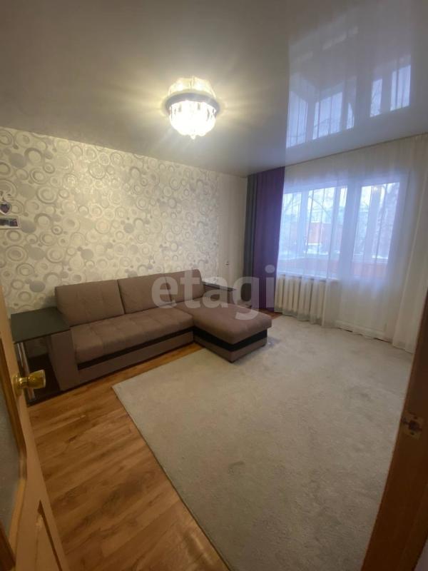 2-комн. квартира, 42 м², 3/5 этаж