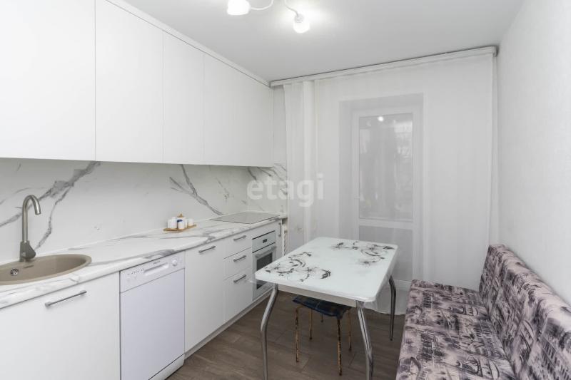 2-комн. квартира, 47 м², 1/5 этаж