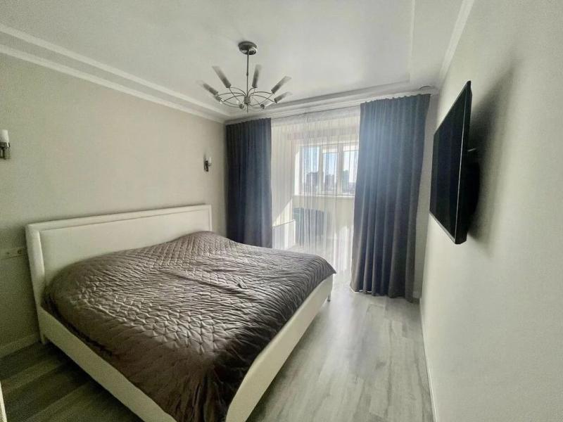 3-комн. квартира, 107 м², 7/10 этаж