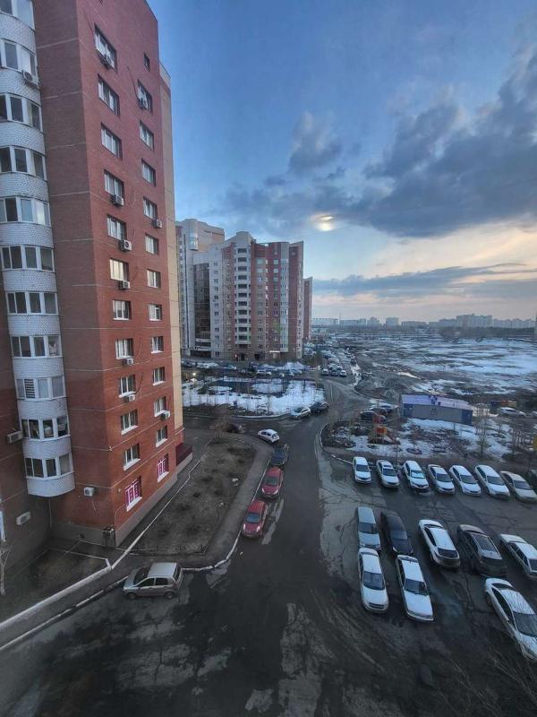 Квартира, Оренбургская область, Оренбург, Северо-Восточный жилой р-н, Салмышская улица, 36. Фото 1