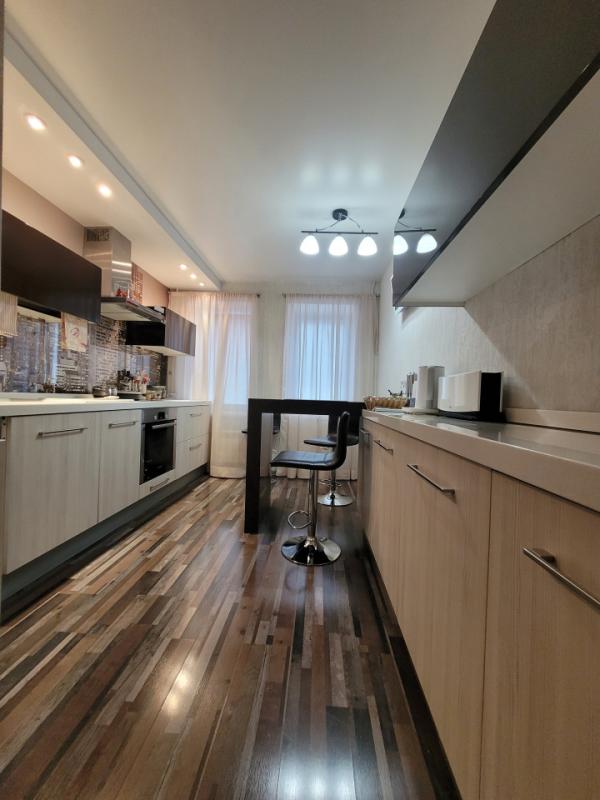 2-комн. квартира, 58 м², 2/6 этаж
