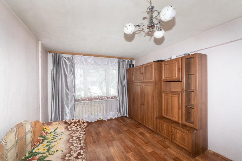 2-комн. квартира, 42 м², 1/4 этаж