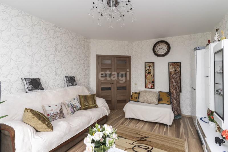 2-комн. квартира, 62 м², 8/14 этаж