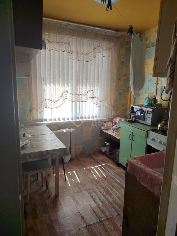 2-комн. квартира, 47 м², 2/4 этаж