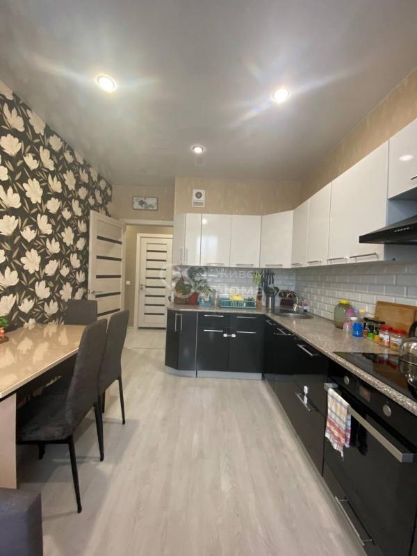 2-комн. квартира, 58 м², 16/17 этаж