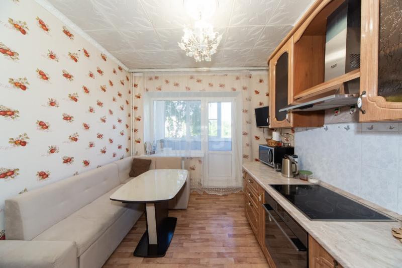 3-комн. квартира, 72 м², 2/9 этаж