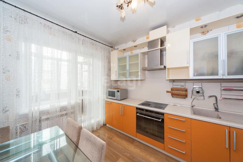 2-комн. квартира, 52 м², 4/5 этаж