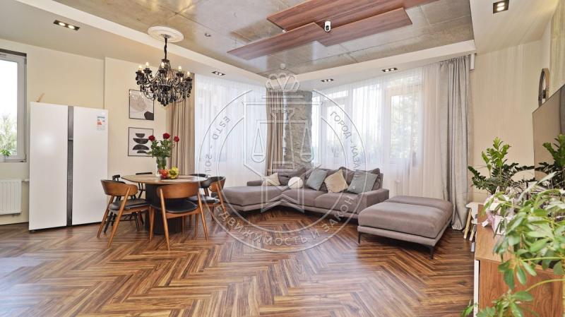 2-комн. квартира, 70 м², 2/16 этаж