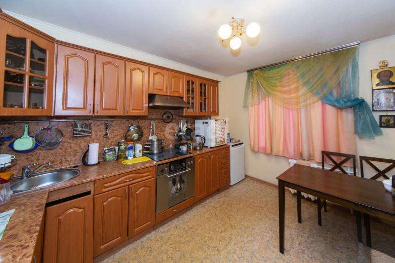 3-комн. квартира, 80 м², 1/12 этаж