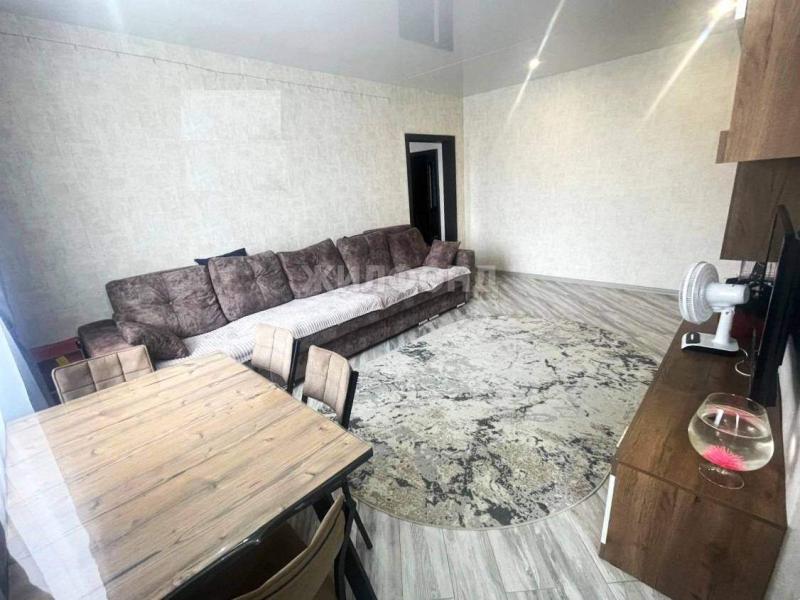 2-комн. квартира, 75.8 м², 3/5 этаж
