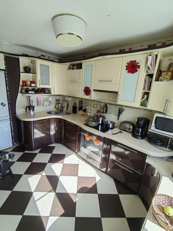 3-комн. квартира, 90.8 м², 1/12 этаж
