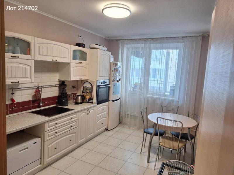 2-комн. квартира, 56 м², 2/16 этаж