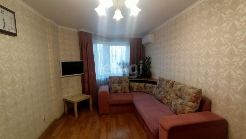 1-комн. квартира, 37 м², 8/12 этаж