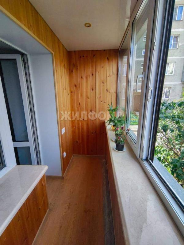 3-комн. квартира, 98 м², 1/9 этаж