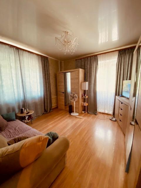 3-комн. квартира, 77 м², 2/2 этаж