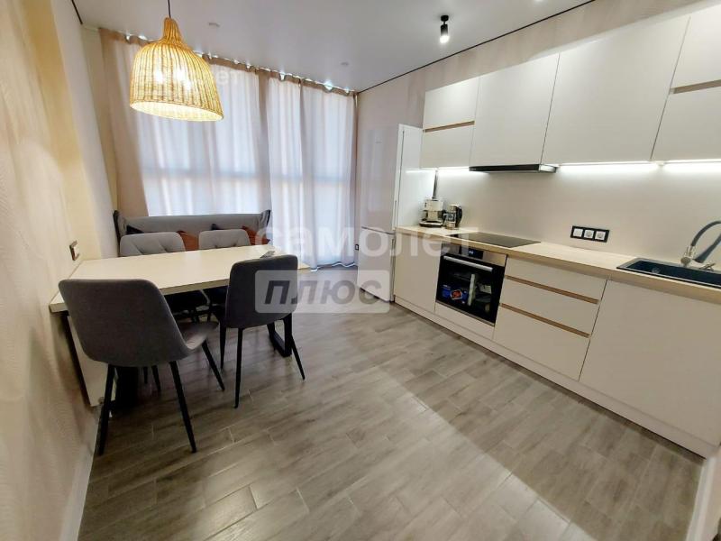 2-комн. квартира, 61 м², 4/9 этаж