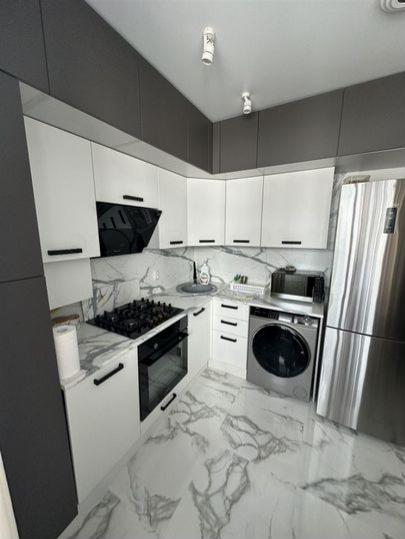 2-комн. квартира, 58 м², 1/4 этаж