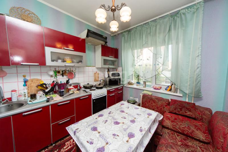 3-комн. квартира, 68 м², 2/9 этаж