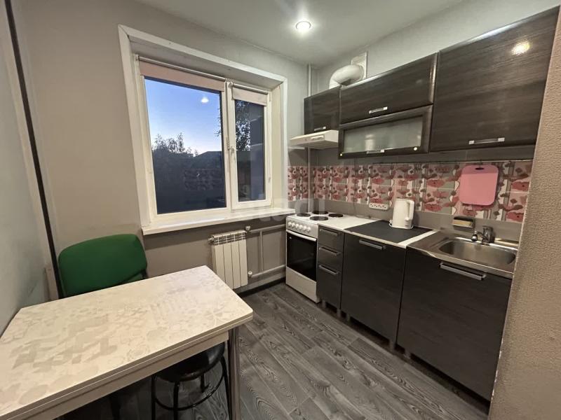 2-комн. квартира, 49 м², 4/5 этаж