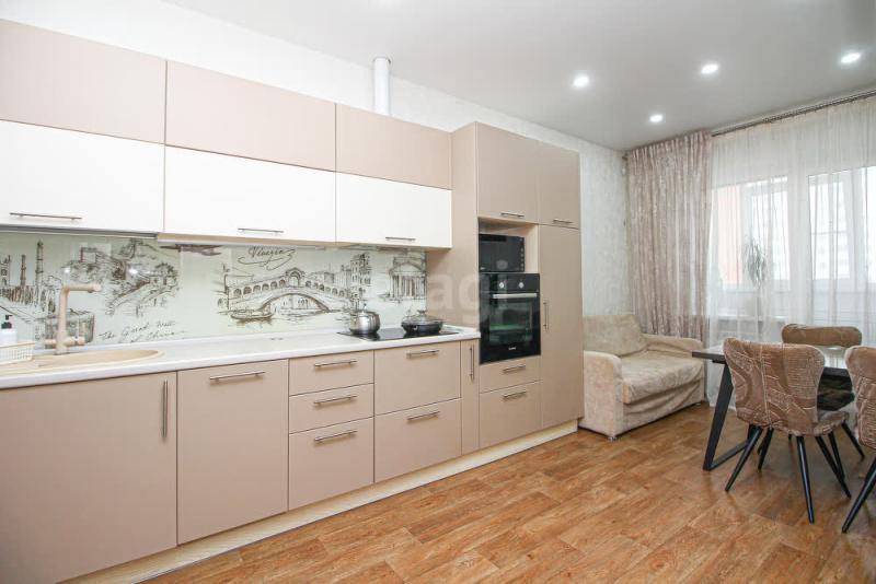 2-комн. квартира, 70 м², 3/9 этаж
