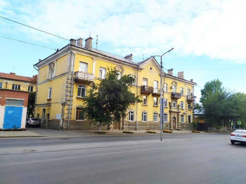 2-комн. квартира, 57 м², 1/3 этаж