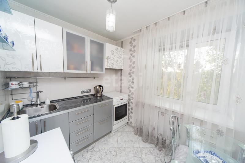 2-комн. квартира, 52 м², 5/5 этаж