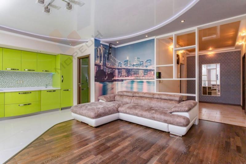 2-комн. квартира, 76 м², 8/22 этаж