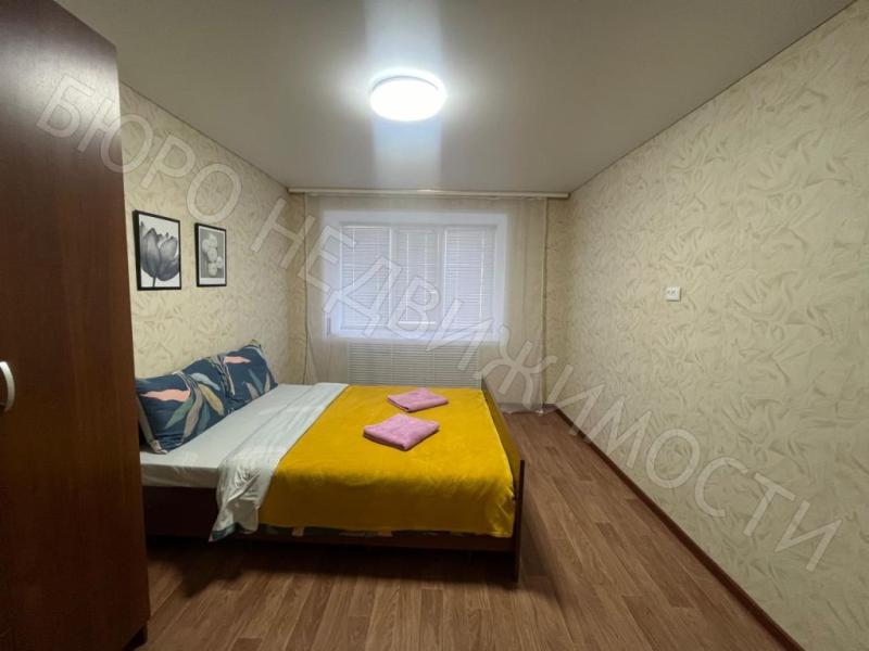 2-комн. квартира, 54 м², 1/5 этаж