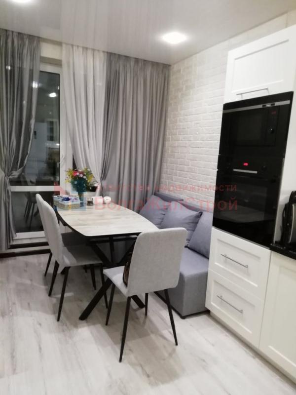 2-комн. квартира, 58.6 м², 1/25 этаж
