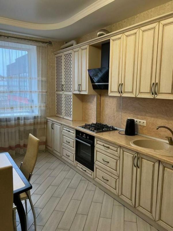 2-комн. квартира, 65 м², 2/3 этаж